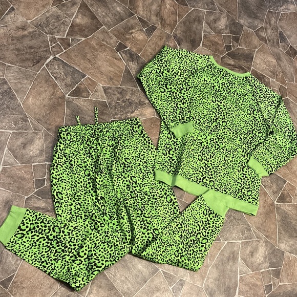 NWT Set French Terry Green Leopard Jogger & Sweatshirt Sz M - Picture 5 of 14